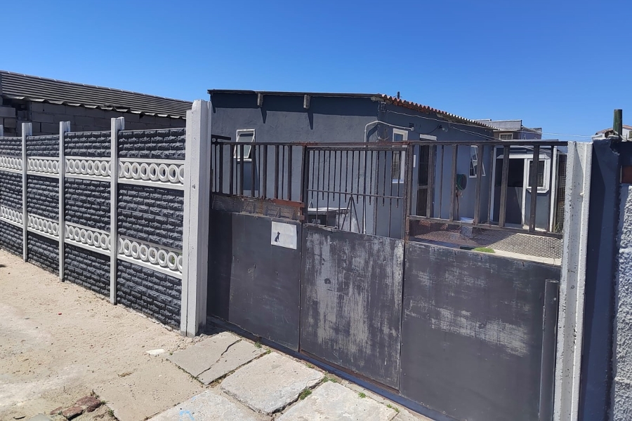 2 Bedroom Property for Sale in Lavender Hill Western Cape